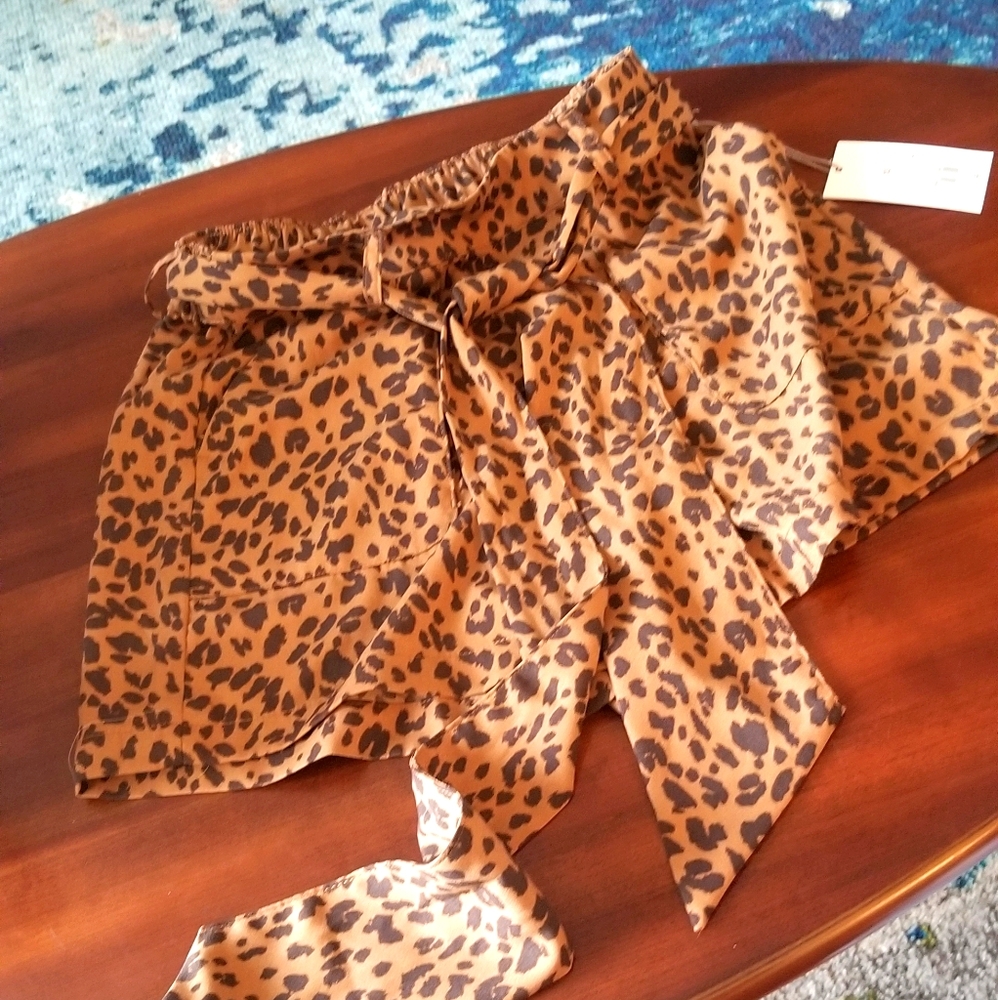NWT XS Leopard Shorts